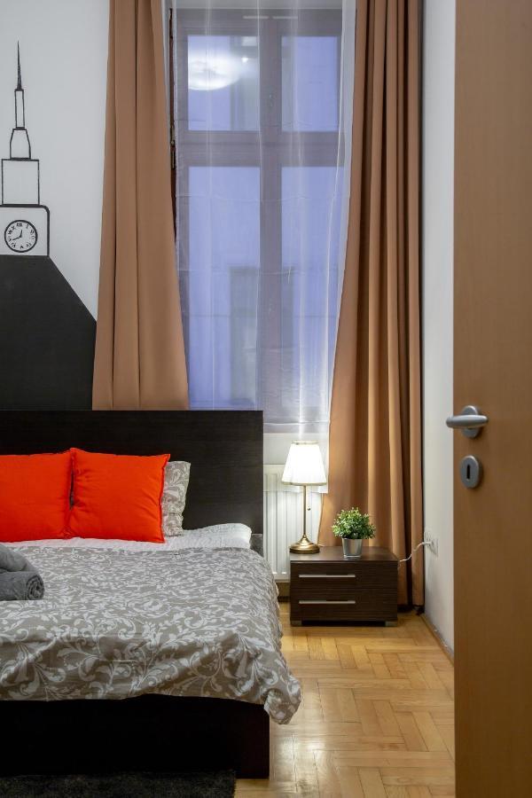 Dowtown Home In The Gozsdu Garden بودابست المظهر الخارجي الصورة